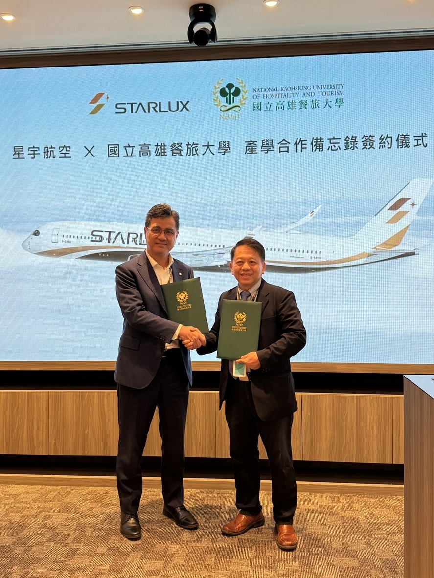 高餐大陳敦基校長與星宇航空翟健華執行長簽署合作備忘錄圖片