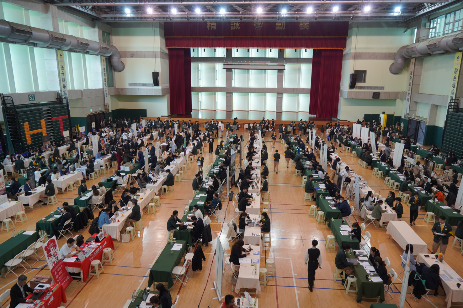今年共有105家餐旅業者蒞校徵才